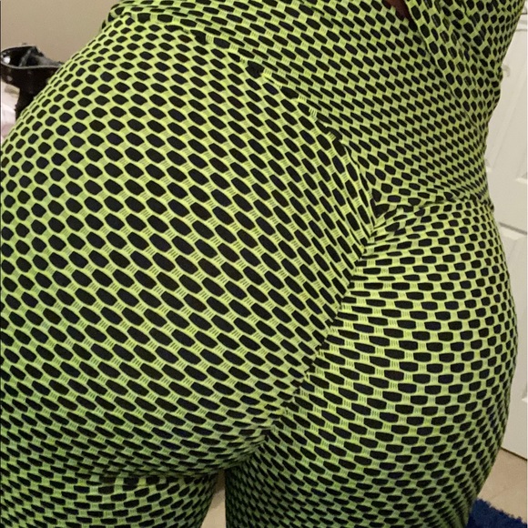 Pants - FRI SALE 🔥NEON GREEN SCRUNCH BUTT LIFT SET S/M